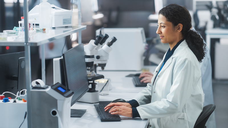 Hoe Lab24 de brug slaat tussen het EPD en het LIS